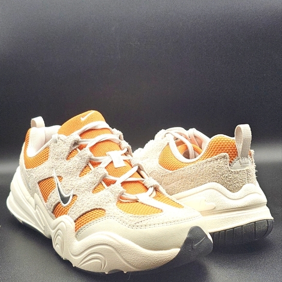 Nike Tech Hera Sneakers - Picture 1 of 10